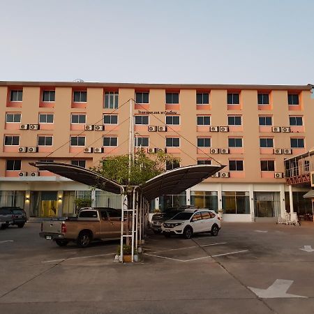 K.S.Pavilion Hotel Nakhonratchasima Εξωτερικό φωτογραφία