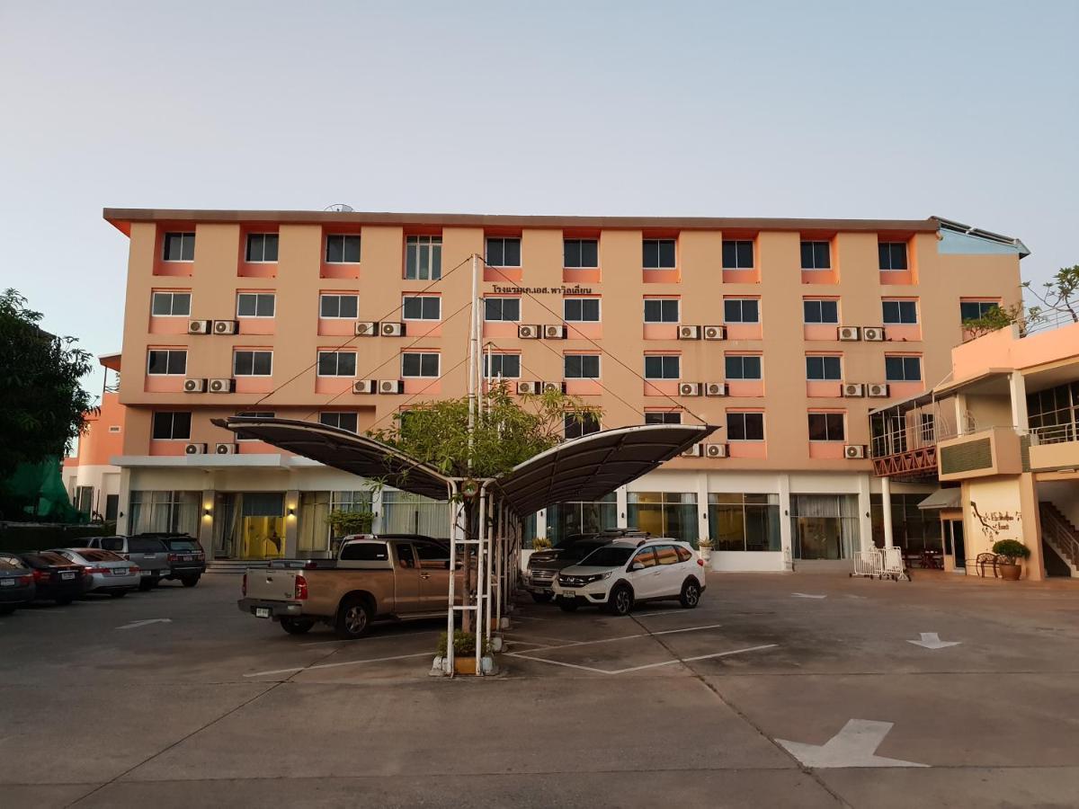 K.S.Pavilion Hotel Nakhonratchasima Εξωτερικό φωτογραφία