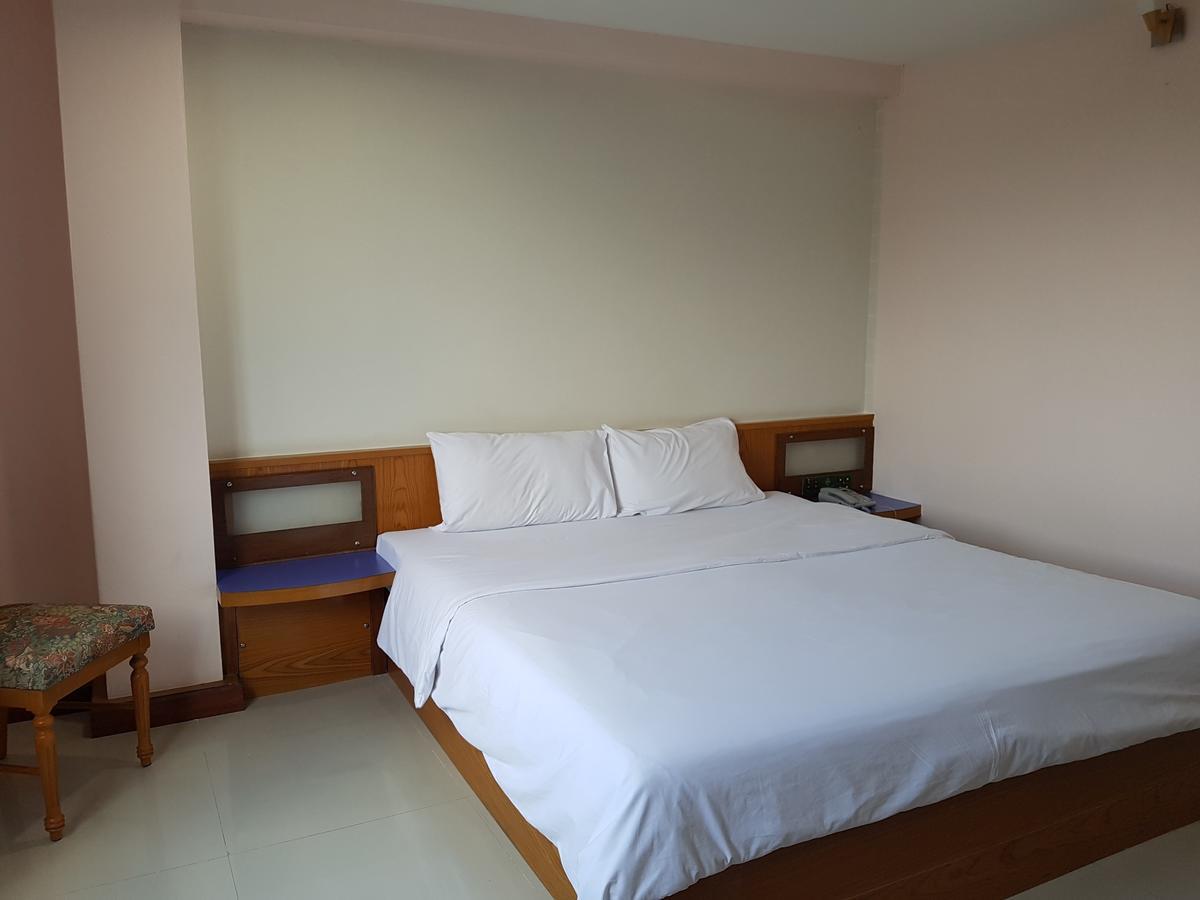 K.S.Pavilion Hotel Nakhonratchasima Εξωτερικό φωτογραφία
