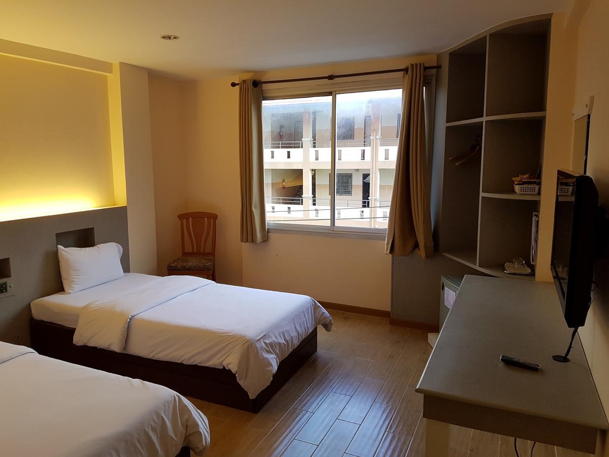 K.S.Pavilion Hotel Nakhonratchasima Εξωτερικό φωτογραφία