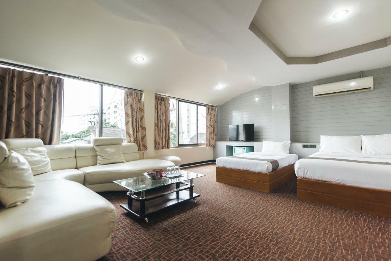 K.S.Pavilion Hotel Nakhonratchasima Εξωτερικό φωτογραφία