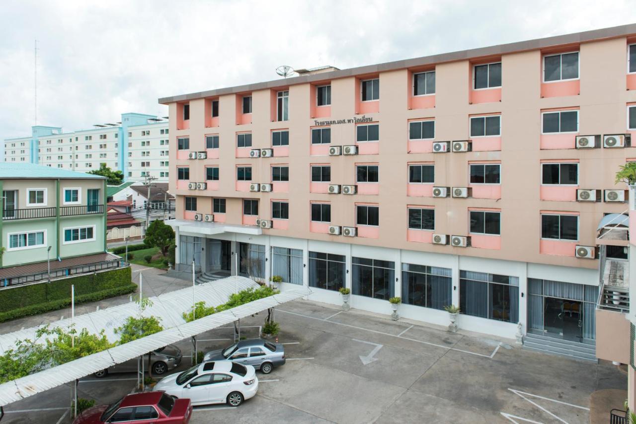 K.S.Pavilion Hotel Nakhonratchasima Εξωτερικό φωτογραφία