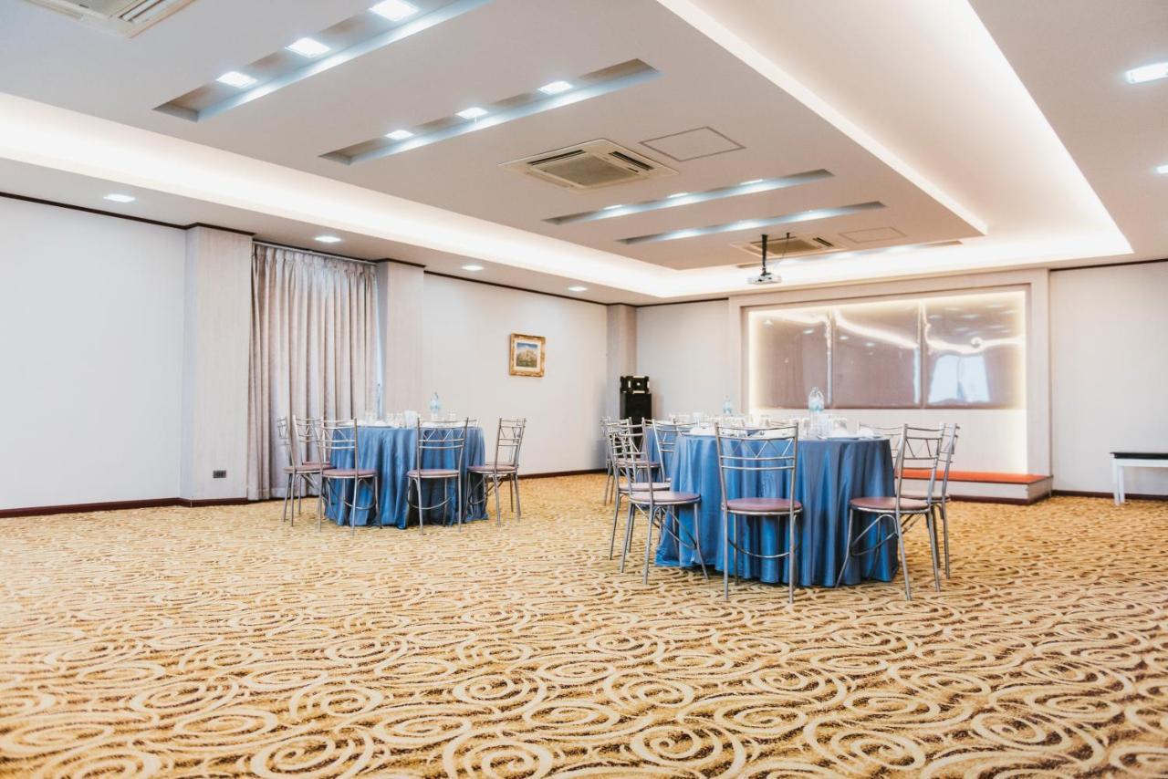K.S.Pavilion Hotel Nakhonratchasima Εξωτερικό φωτογραφία